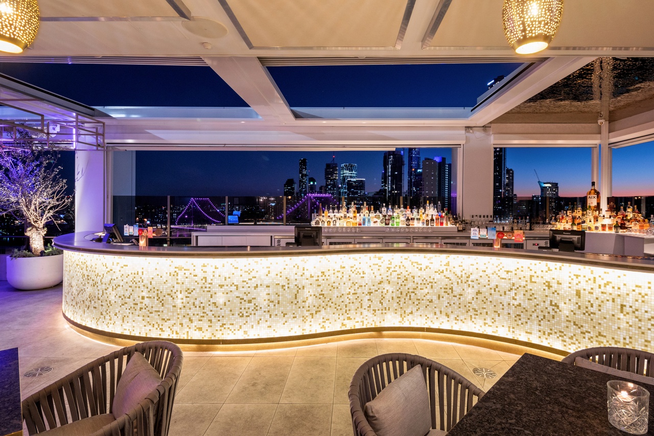 Iris Rooftop Bar overview