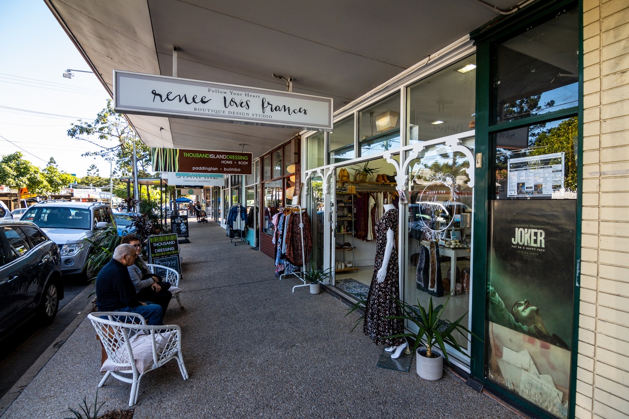 An image of shops on Oxford St at Bulimba.